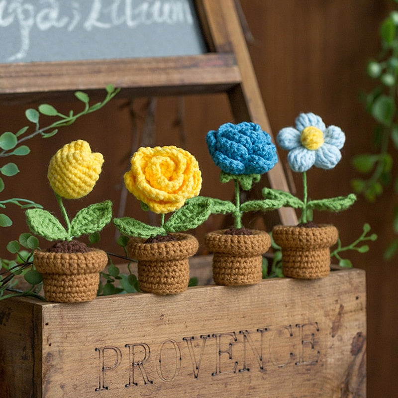 Hand-Knitted Flower in Pot - Floever_Flowers